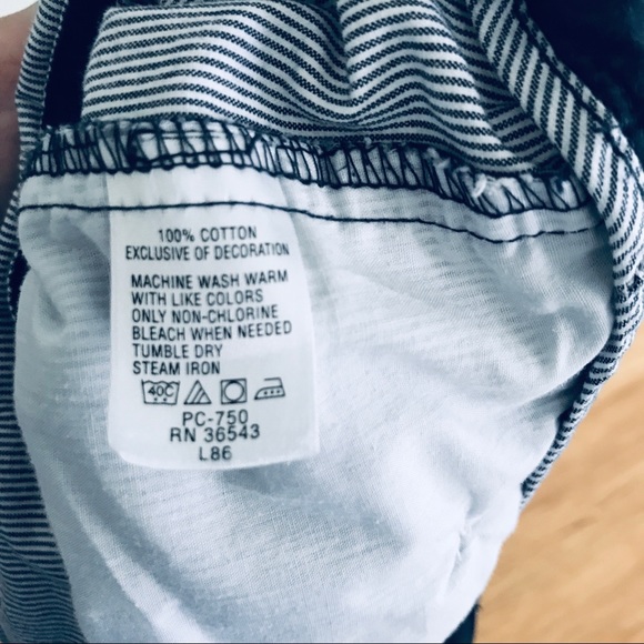 Izod blue and white stripes Capris size 8 - Picture 12 of 13